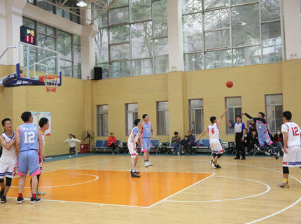 公司籃球隊再下一城